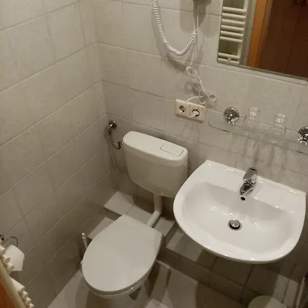 ゲストハウス Sommerfrische